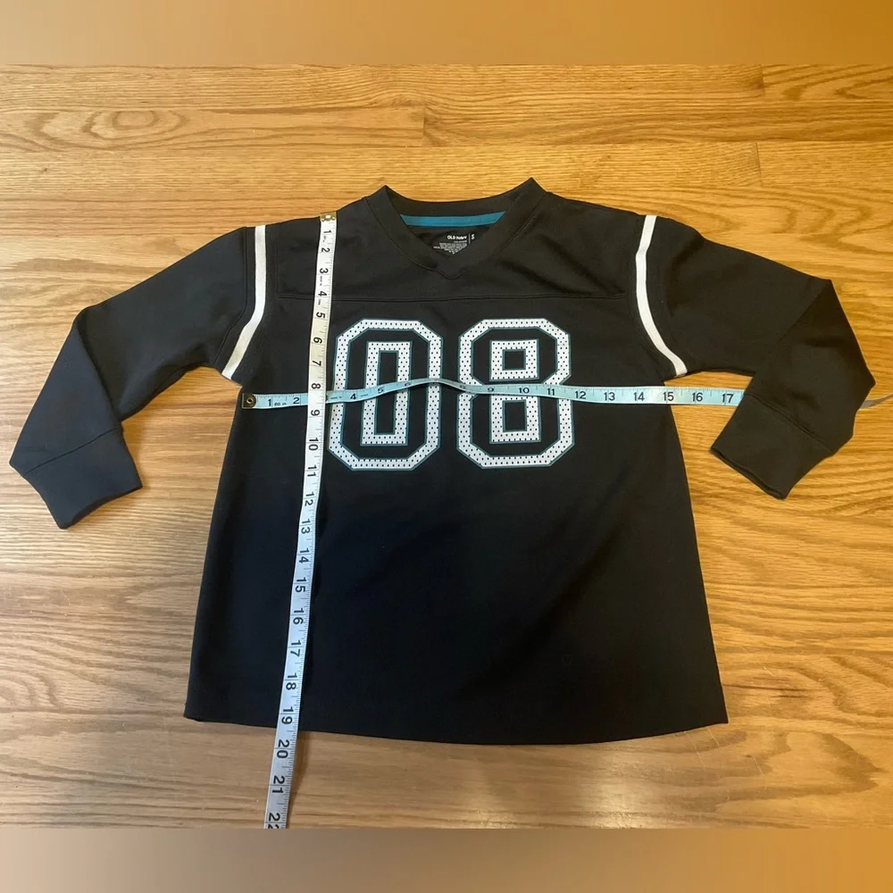 Old Navy Black Kids Graphic Long Sleeve Jersey Shirt with Number 08 Design.